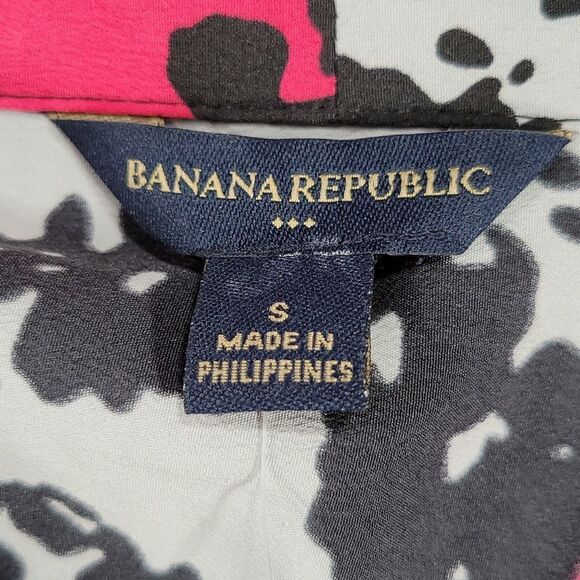 🔹️NWT Banana Republic Pink, Black, & Gray Short Sleeve Blouse Small - Picture 14 of 16